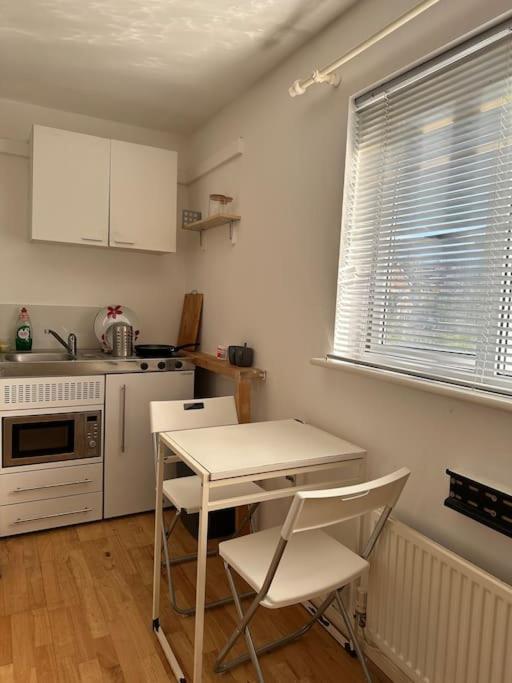 Flat Close To Leagrave Station Luton Airport Exterior photo